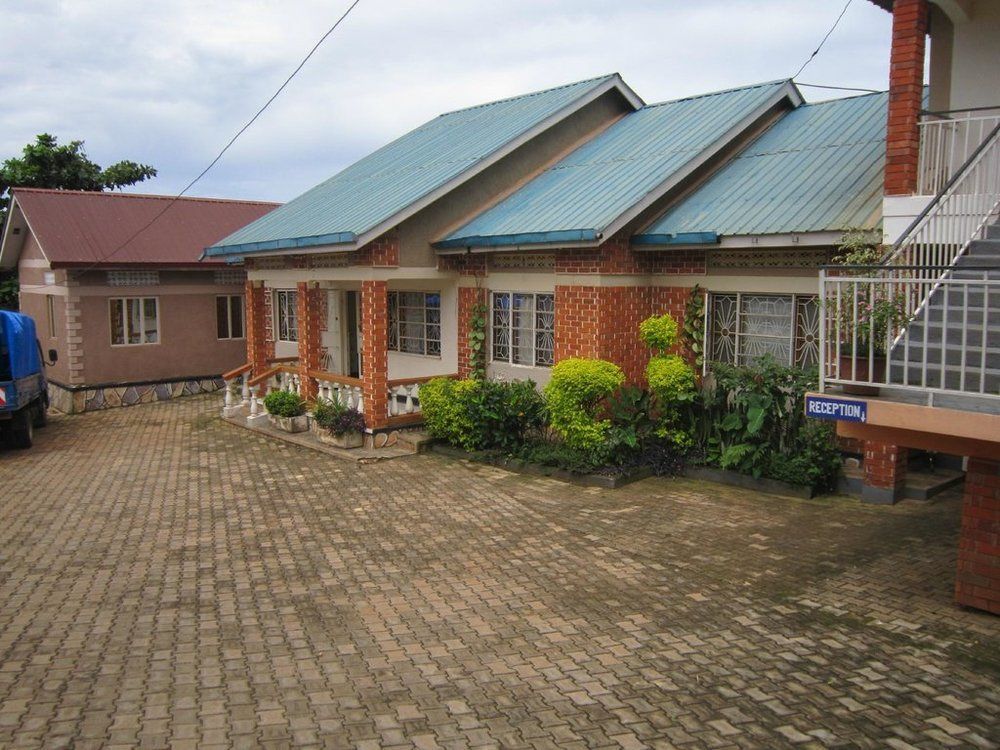 Keba Inn Lyamutundwe Luaran gambar