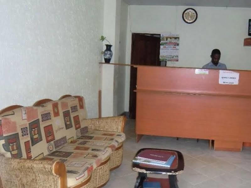 Keba Inn Lyamutundwe Luaran gambar