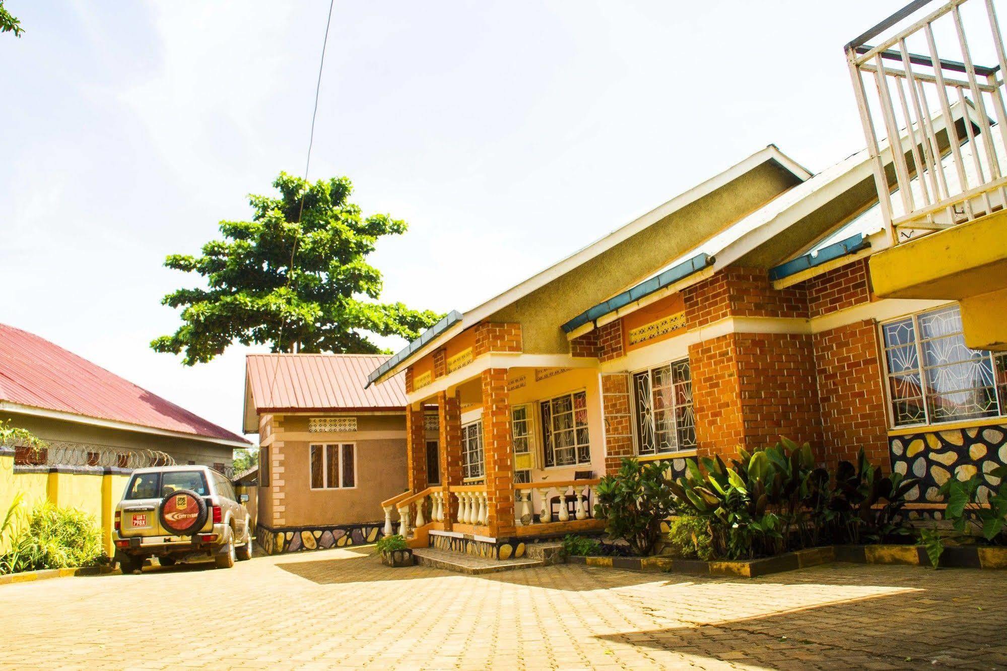 Keba Inn Lyamutundwe Luaran gambar