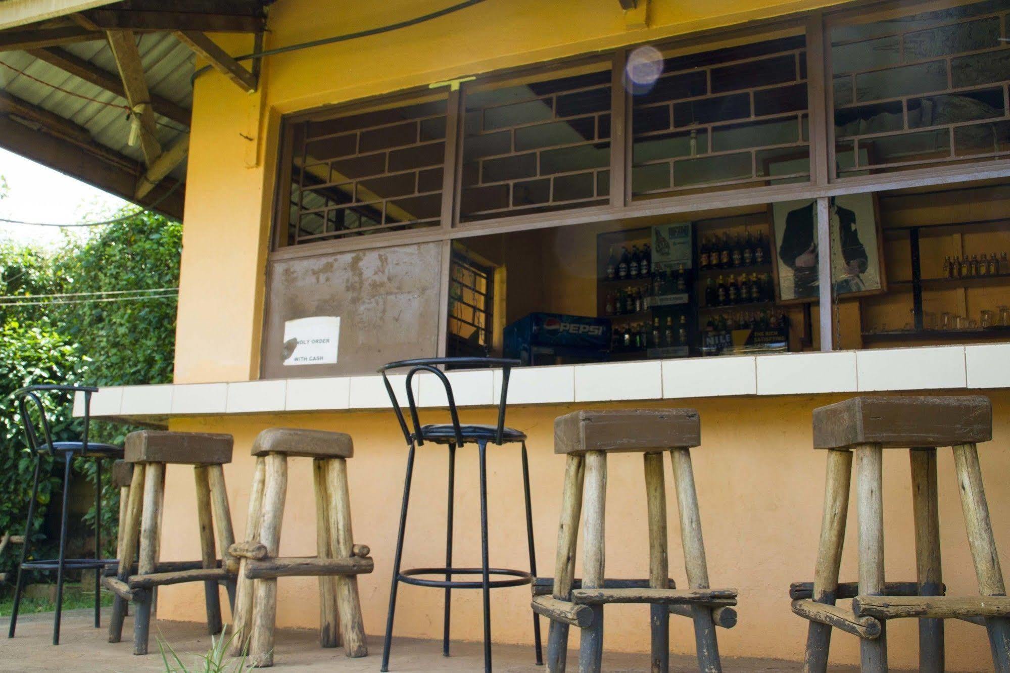 Keba Inn Lyamutundwe Luaran gambar