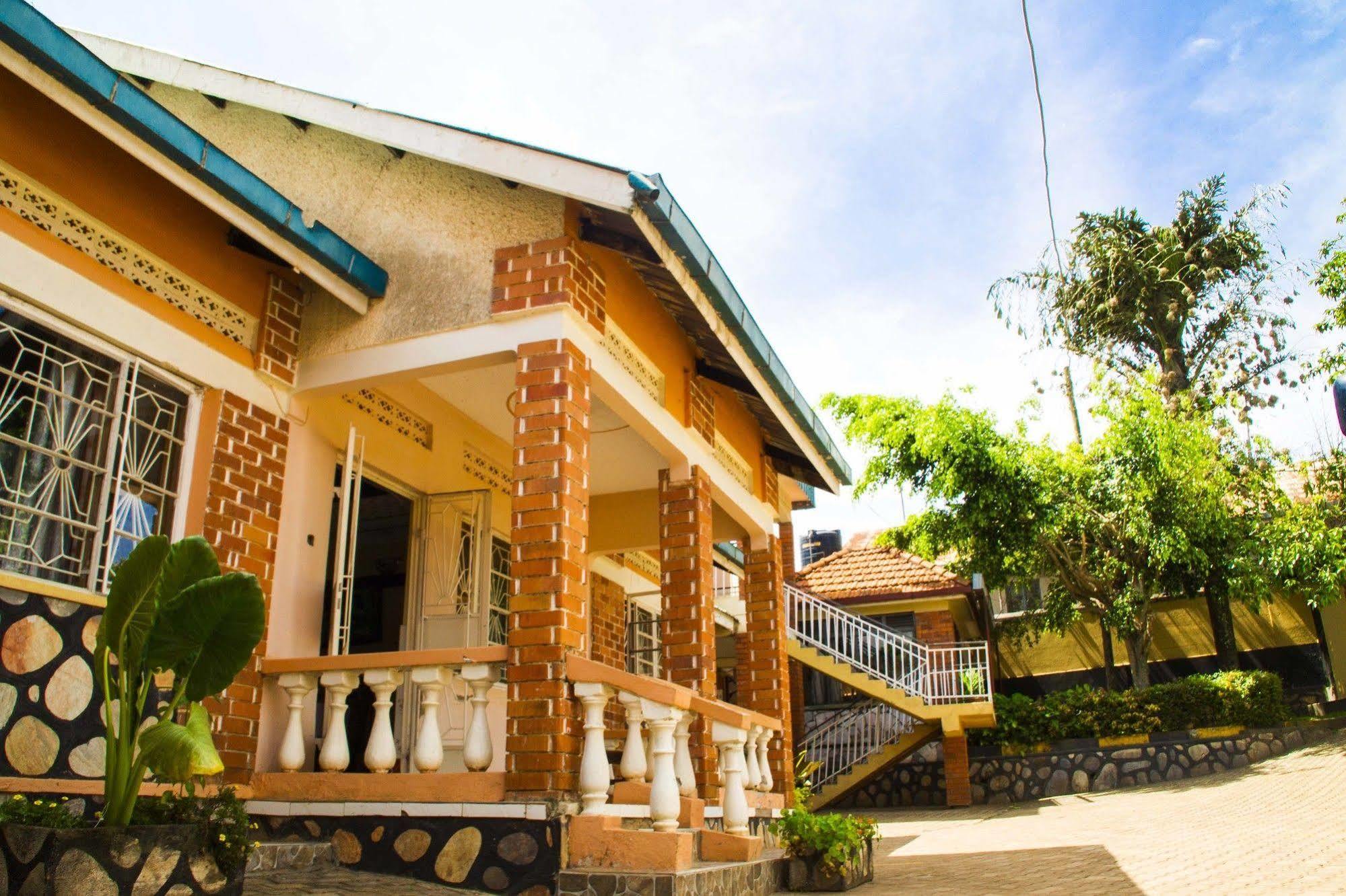 Keba Inn Lyamutundwe Luaran gambar