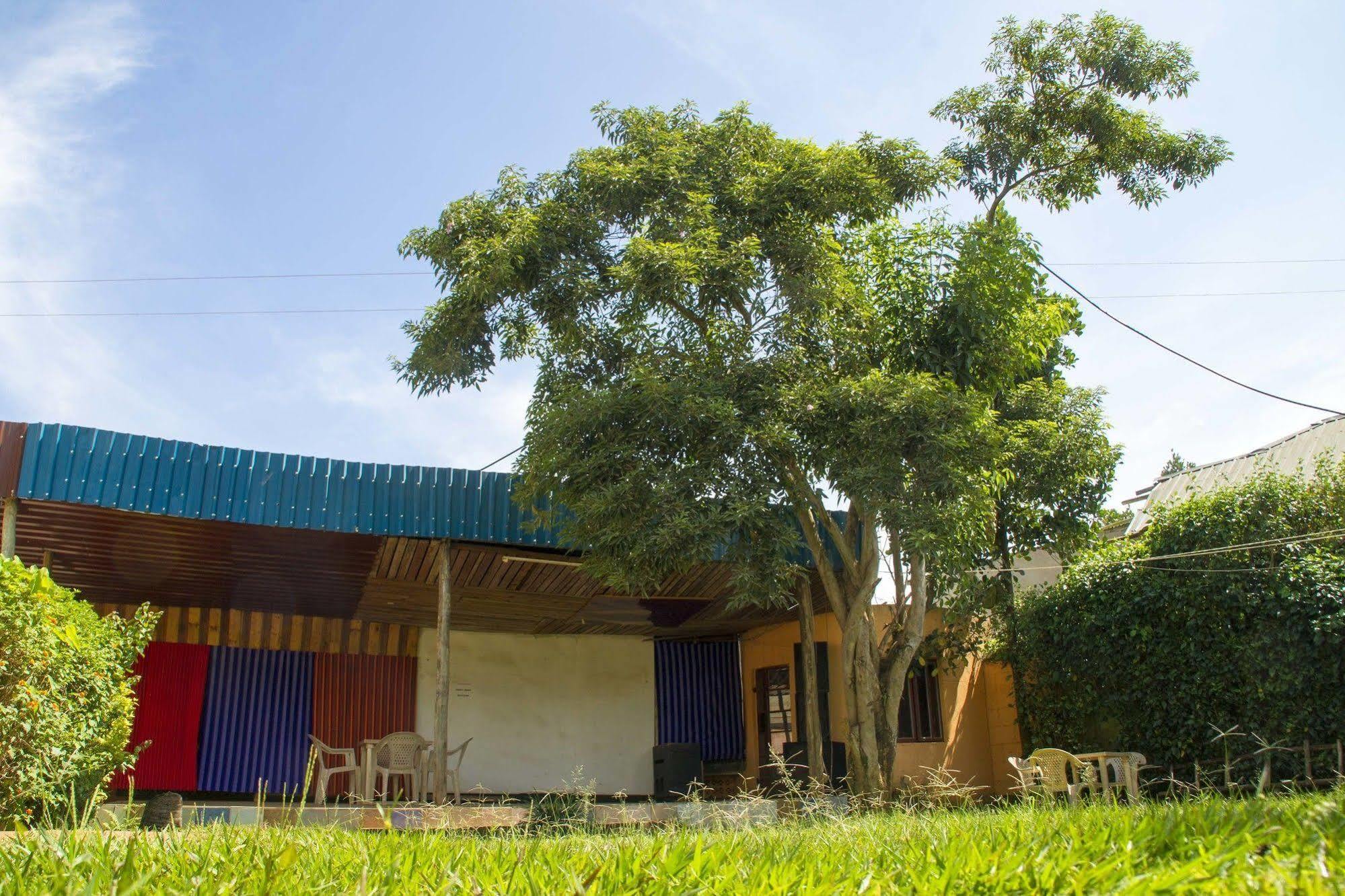 Keba Inn Lyamutundwe Luaran gambar